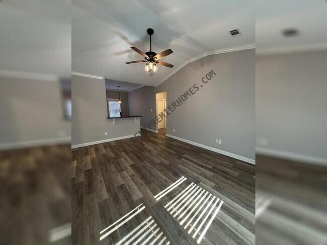 Foto del edificio - 34 Woodhaven Dr