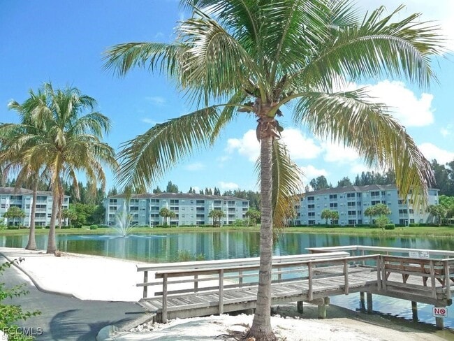 Building Photo - 16645 Lake Cir Dr