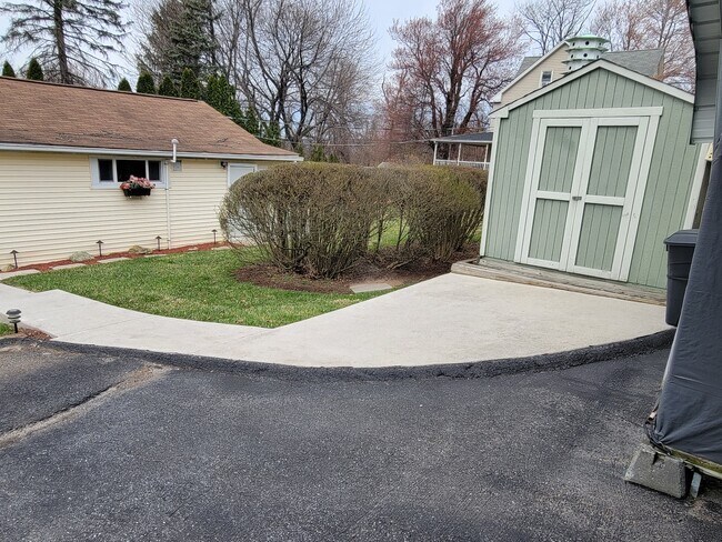 Building Photo - 25518 Military Rd