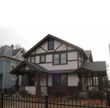1696 Marshall Ave