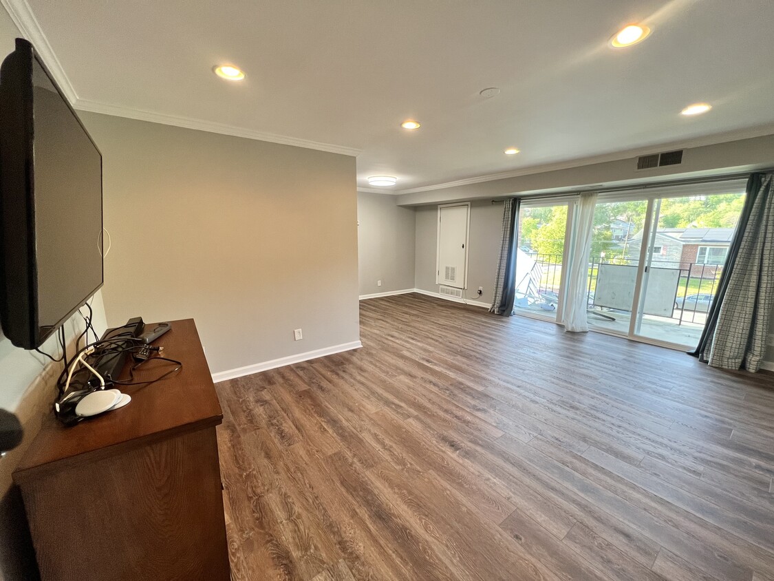 Modern Home with Brand New Floors - 2301 Olson St