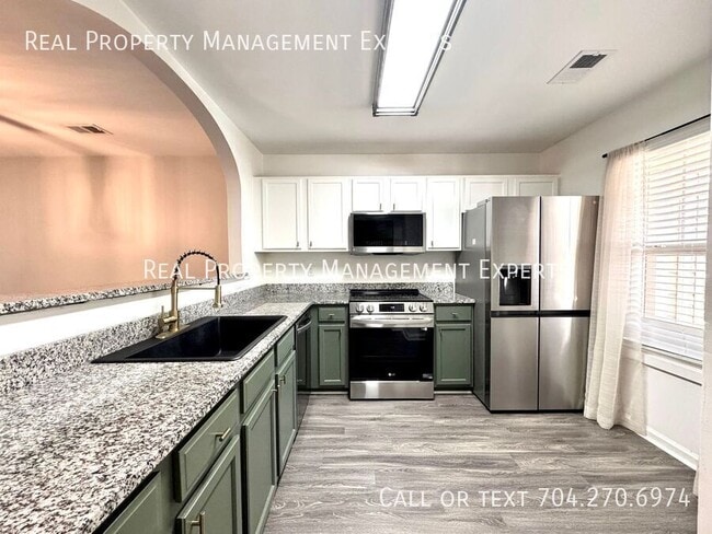 Photo - 3837 Glenlea Commons Dr House