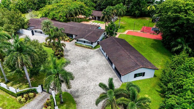 Foto del edificio - 14701 SW 63rd St