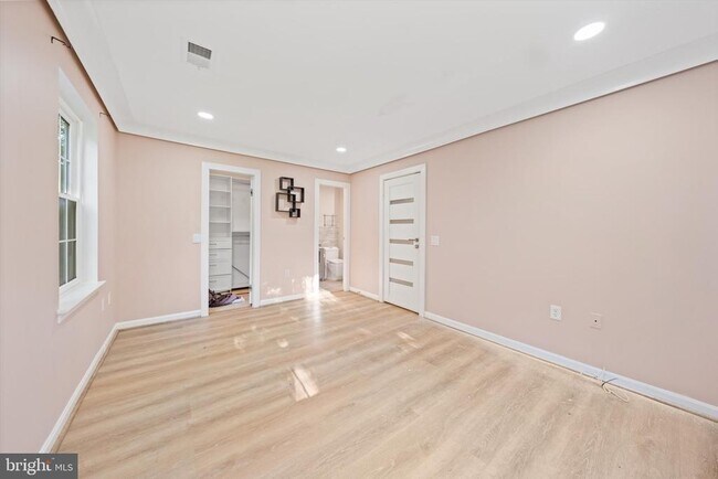 Foto del edificio - 18304 Streamside Dr