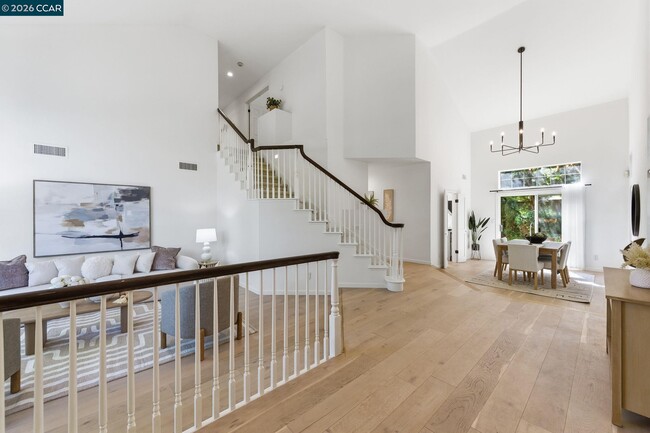 Building Photo - 601 Ambience Way