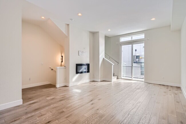Foto del edificio - 3090 Wilson Ct
