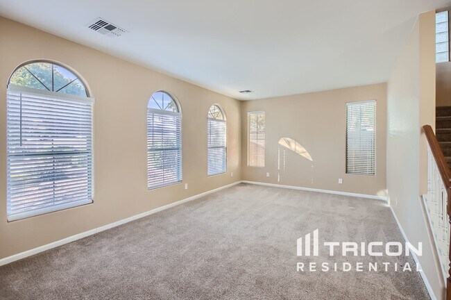 Foto del edificio - 12650 W Marshall Ave