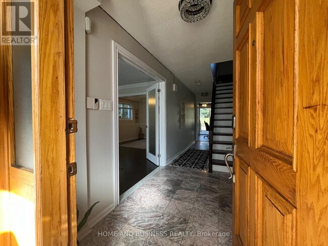 Building Photo - 2639 Hayford Ct