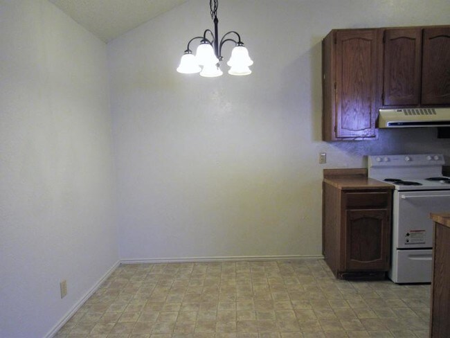 Foto del edificio - 5211 Canyon Creek Dr