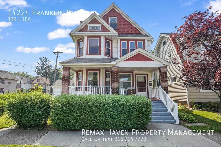 14224 Franklin Blvd UP, Lakewood Stunni... Townhome Rentals in