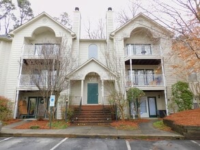 Building Photo - 5930 W Friendly Ave