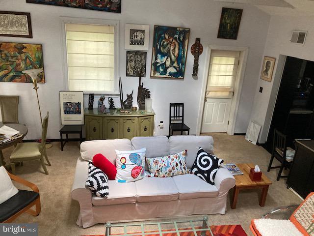 Foto principal - 358 Cherry Valley Rd