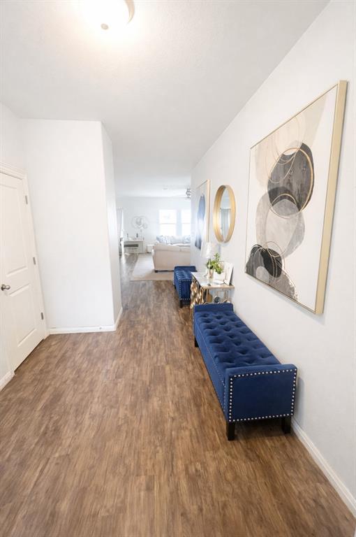 Foto del edificio - 14000 Mark Christopher Wy