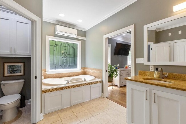 Photo - 104 Heartwood House