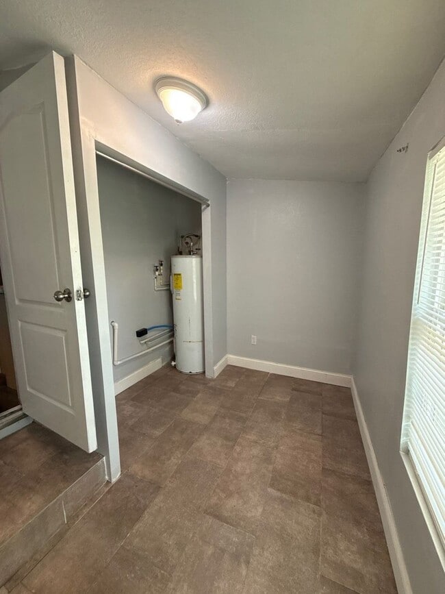Building Photo - Quiet and Affordable