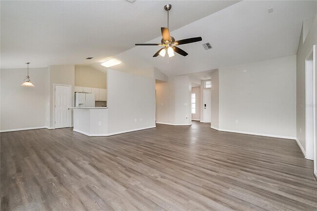 Foto del edificio - 1067 Aladdin Rd