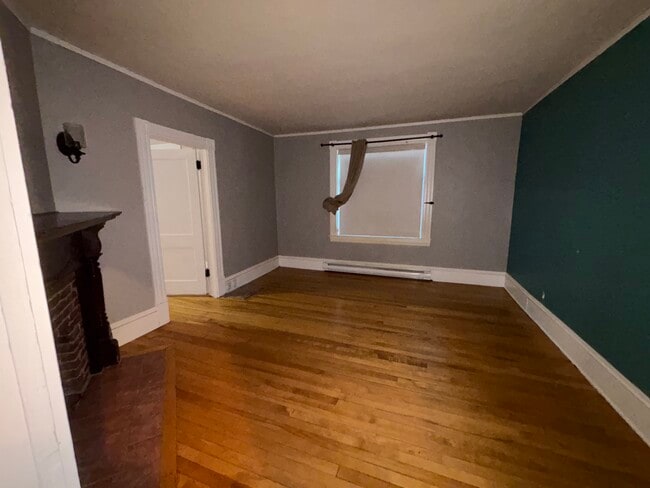 Building Photo - Apartment for Rent
