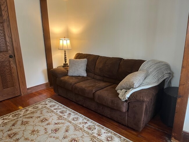 Living Room - 126 Laquineo St