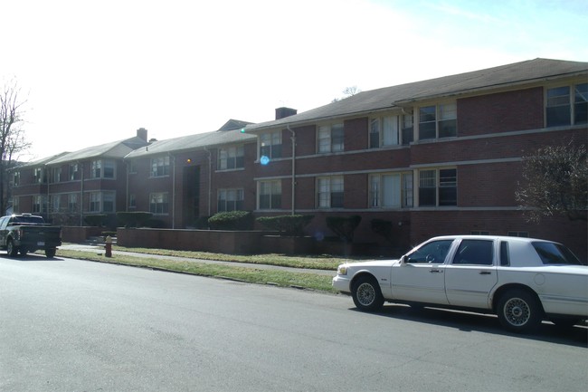 Foto del edificio - 701 Whitmore Rd