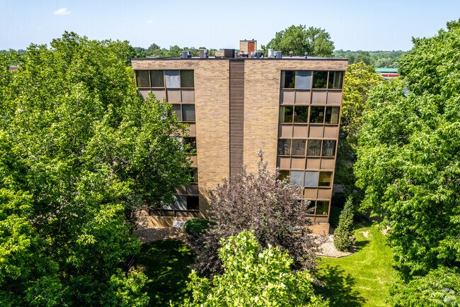 Building Photo - Grand at 36th