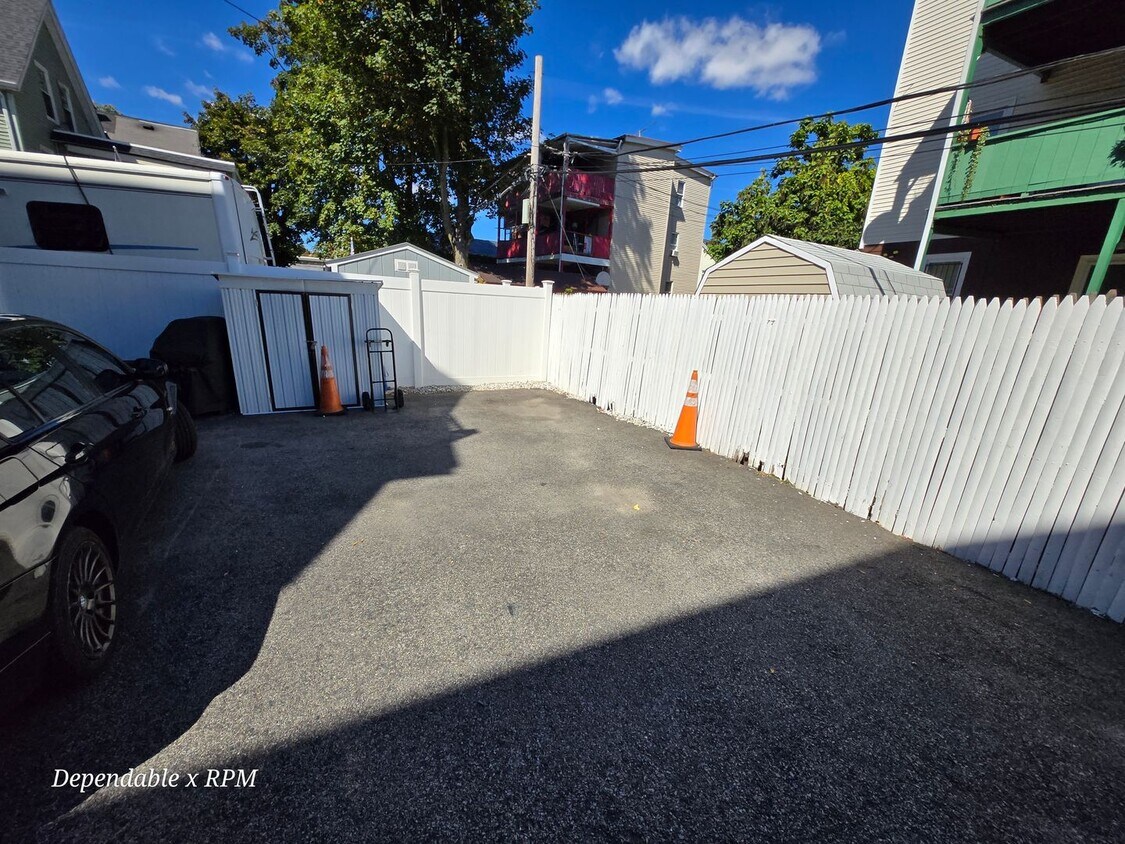 Primary Photo - Freshly Updated 3 Bd 2.5 Bath with Parking...