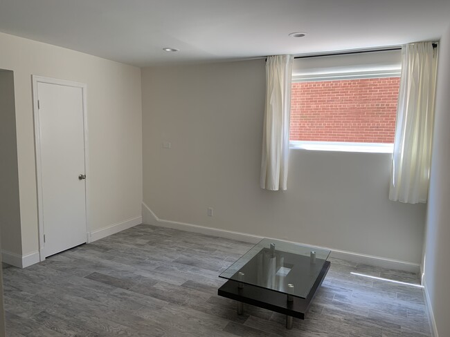 Foto del edificio - 411 5th St SE