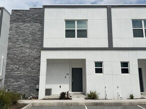 Building Photo - 368 Famagusta Dr