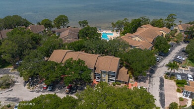 Building Photo - 225 S Tropical Trail