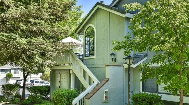 Foto del edificio - 2720 Buena View Ct