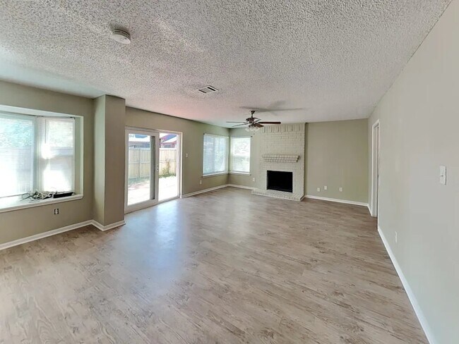 Foto del edificio - 4105 Devon Ct