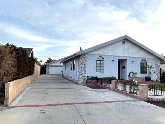 Primary Photo - 5646 St Ann Ave