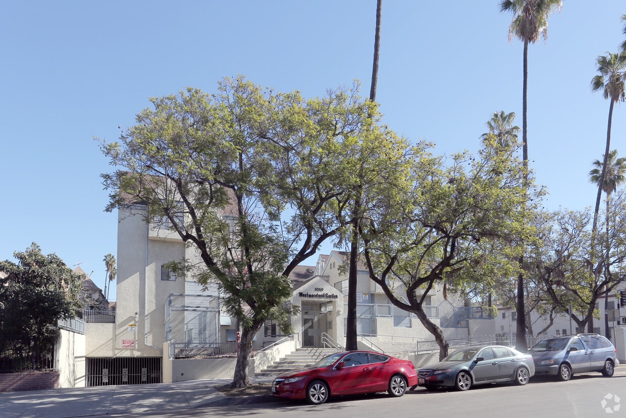 Primary Photo - 1050 S Westmoreland Ave