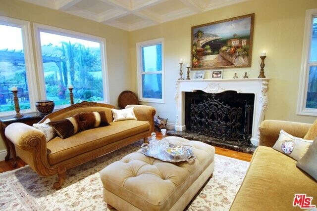Building Photo - 5925 Normandy Dr
