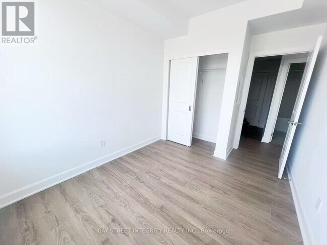 Photo du bâtiment - 3240 William Coltson Ave