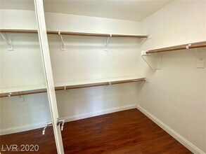 Building Photo - 8869 Skyline Peak Ct