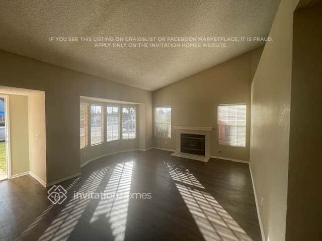 Building Photo - 25530 Black Walnut St