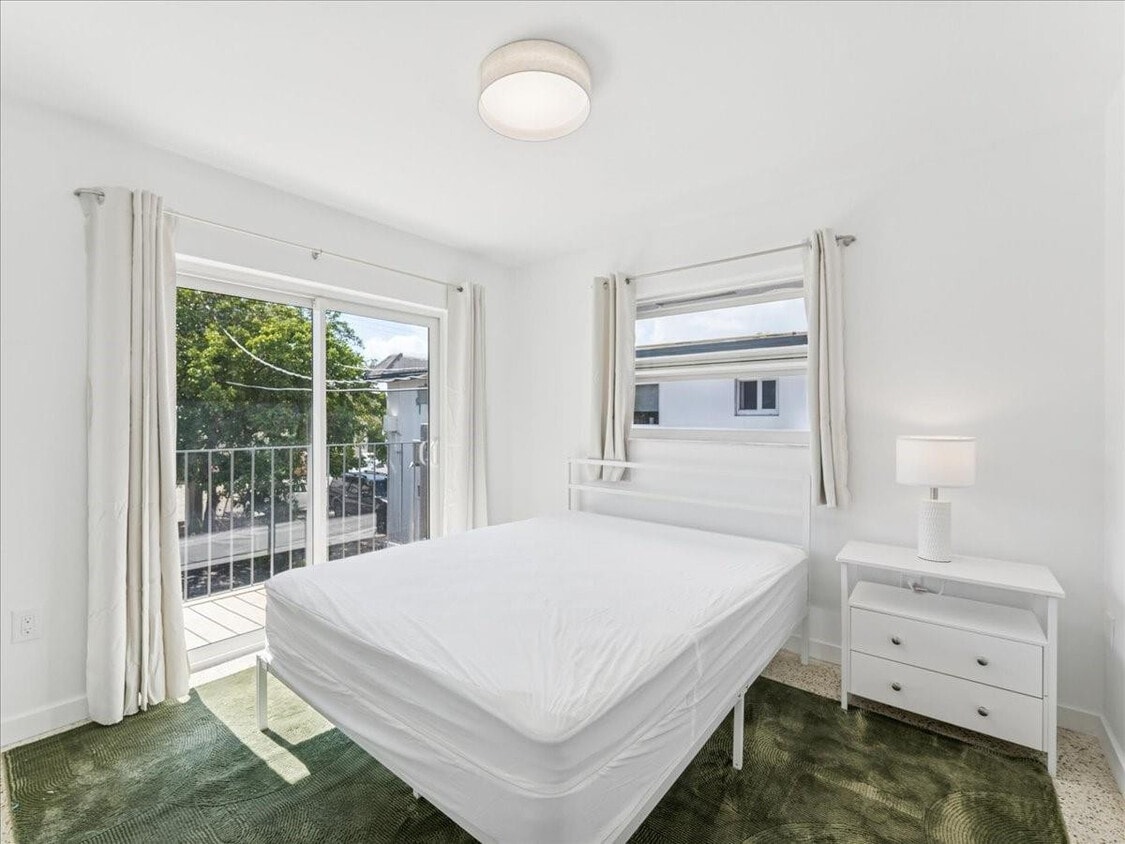 Foto principal - 421 SW 9th St