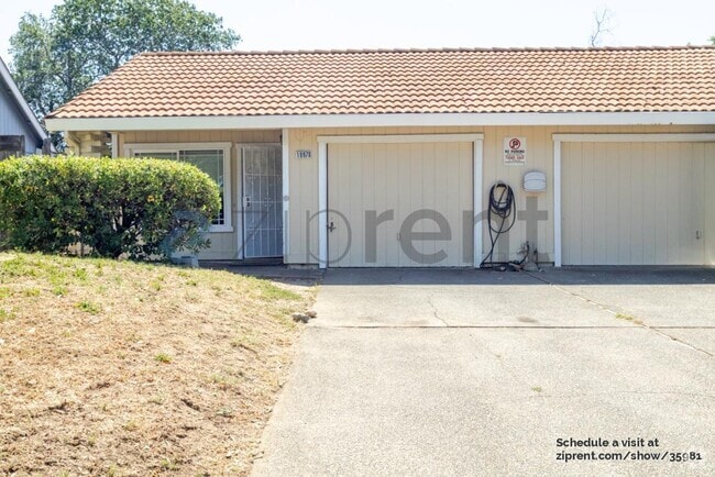 Building Photo - 10978 Hirschfeld Way