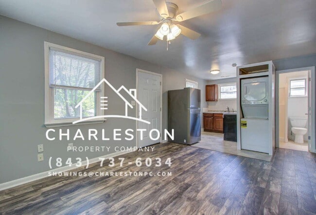 Building Photo - 1833 Orangeburg St