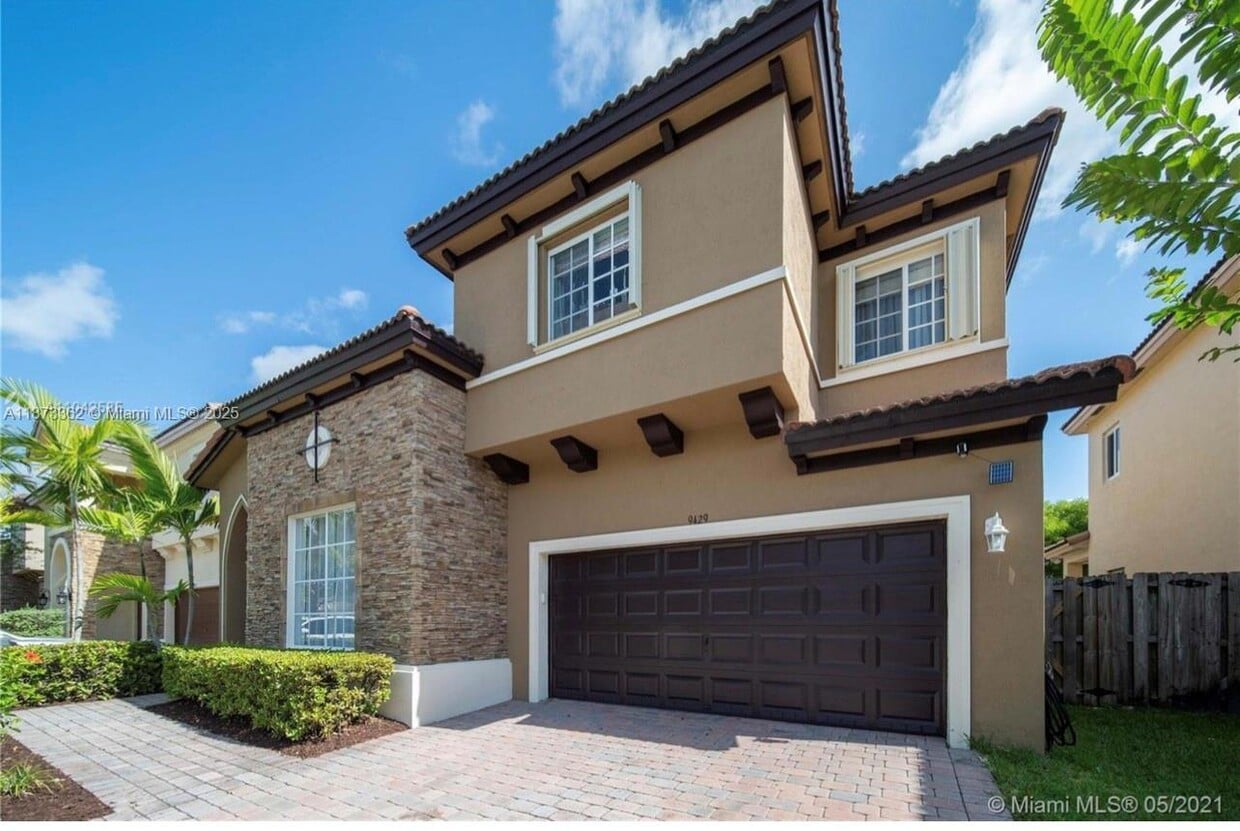 Foto principal - 9429 SW 224th Terrace