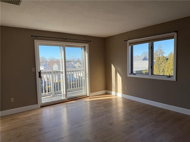 Foto del edificio - 724 Beverage Hill Ave