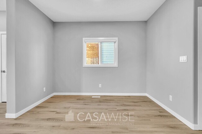 Photo du bâtiment - 10248-10157 157 St NW