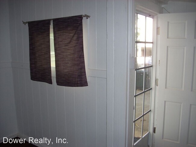 Building Photo - 3 br, 2 bath House - 533 Malie Place