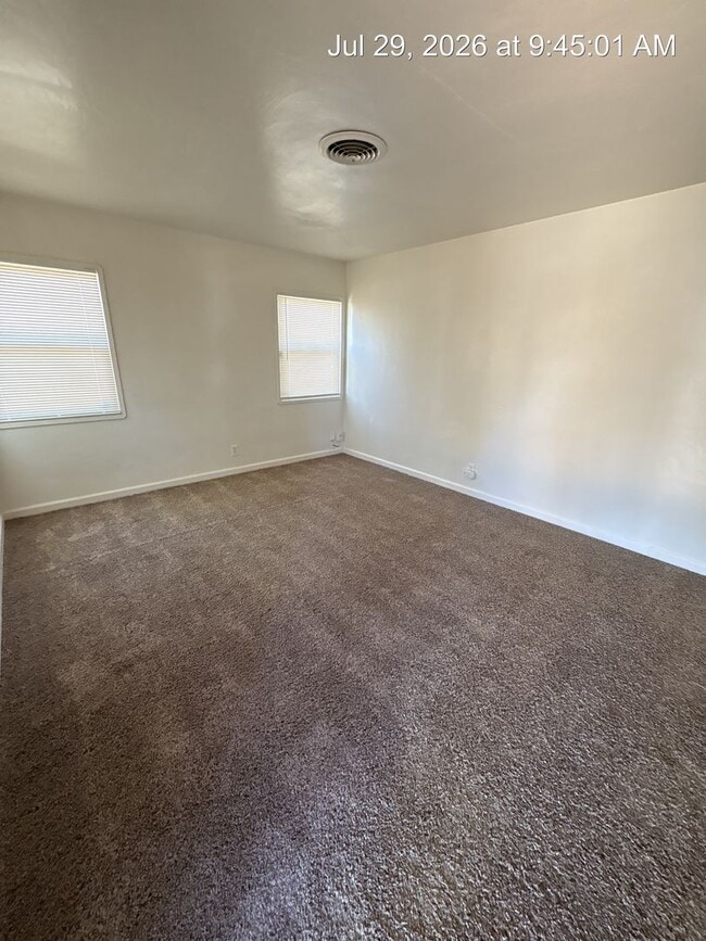 Building Photo - 3861