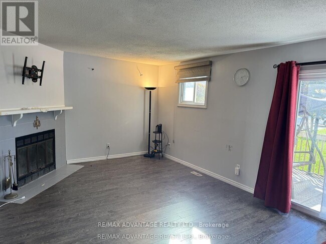 Photo du bâtiment - 1318 Highbury Ave N