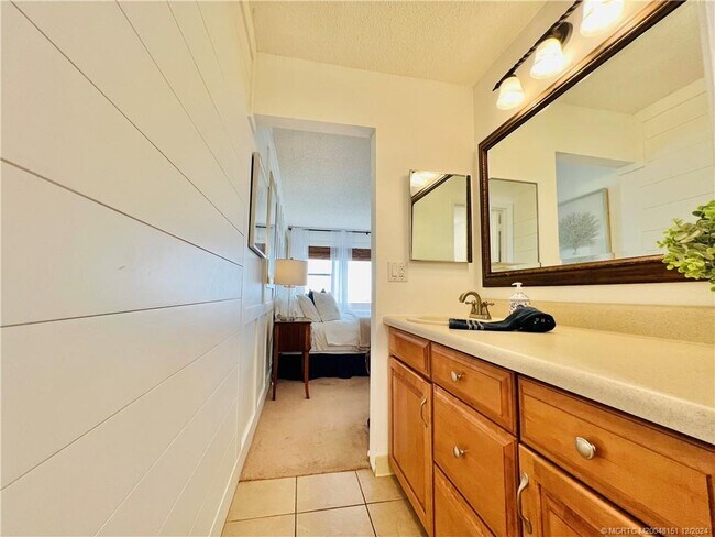 Foto del edificio - 9400 S Ocean Dr