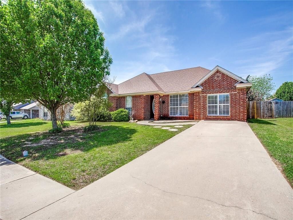 Primary Photo - 1006 Solomon Dr
