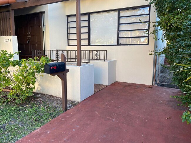 Building Photo - 8858 Harding Ave