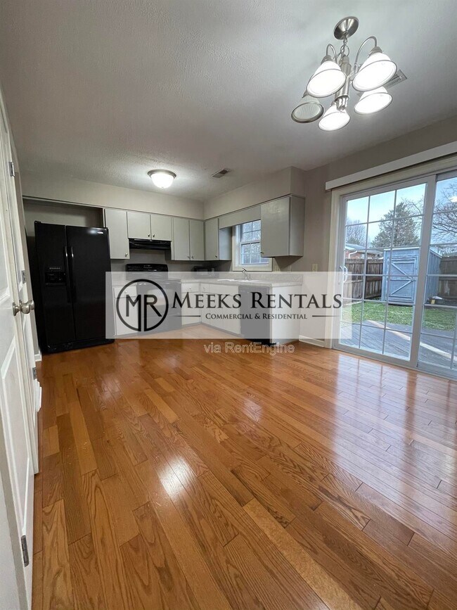 Foto del edificio - 1002 Fairway Gardens Dr