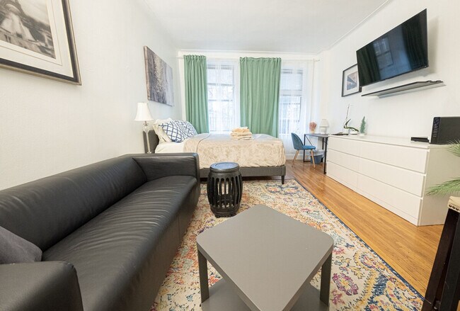 Foto del edificio - 328 E 74th St